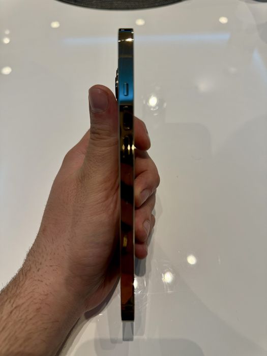 iPhone 13 Pro Max 128GB Gold в много добро състояние