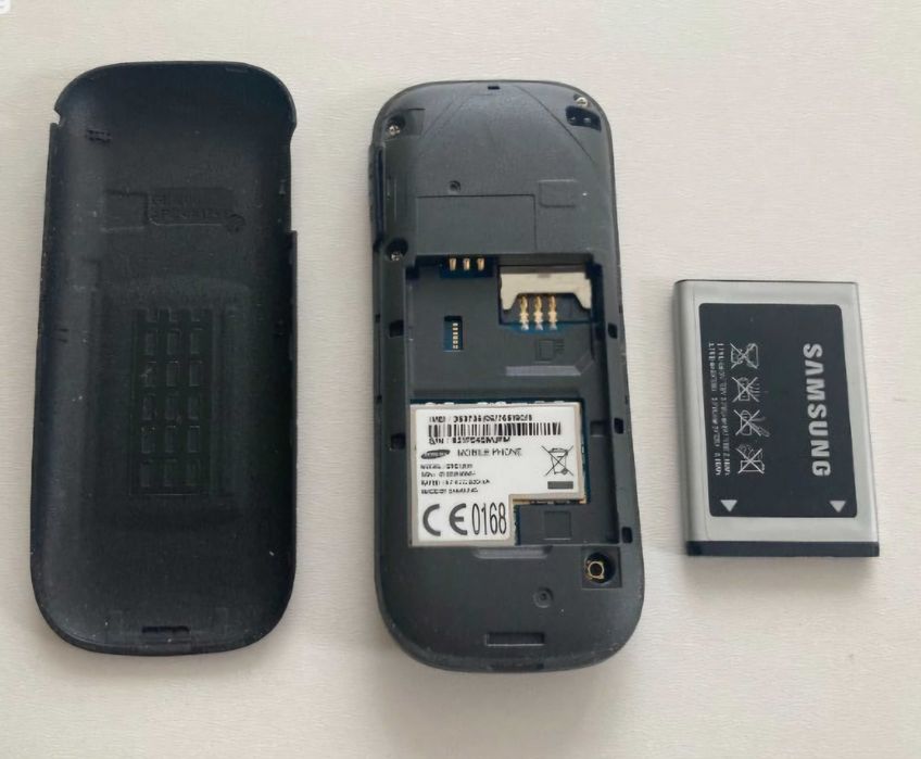 Мобилен телефон Samsung E1200