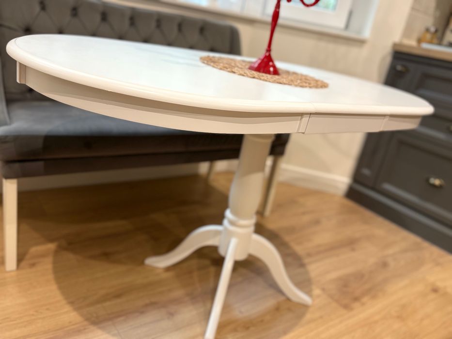 Vând masă extensibila din lemn 70/100(129) cm