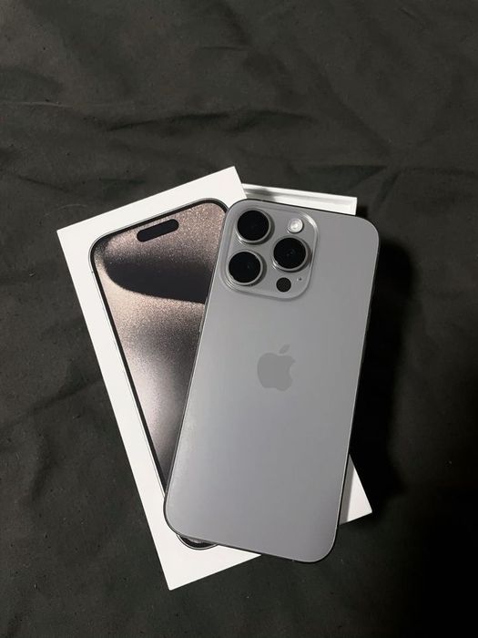 iPhone 15 Pro в идеальном состоянии