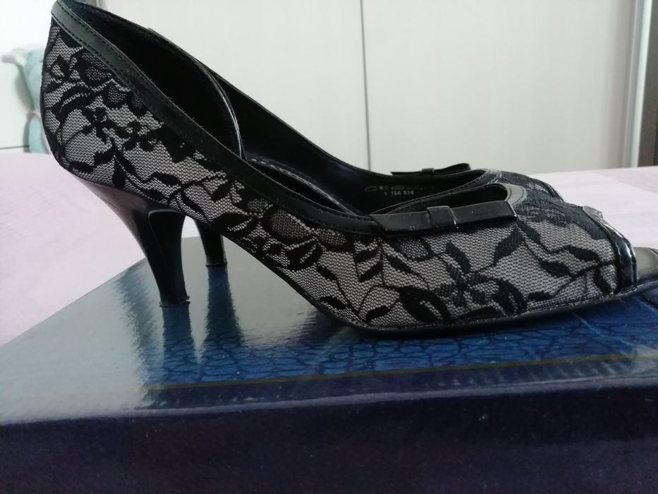 Pantofi mărimea nr38