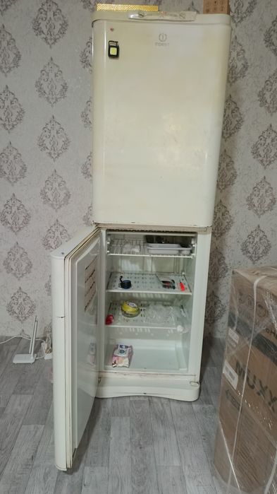 Отдам даром - холодильник