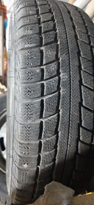 Продам зимние шины