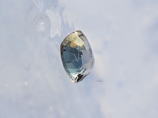 Spinel violaceu 1,42 ct