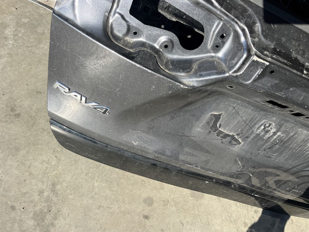 Багажник/капак Toyota Rav 4 2019- 2бр