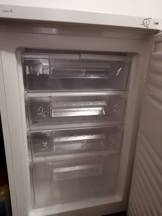 Congelator Albatros CA12+ – A+ – în stare excelentă