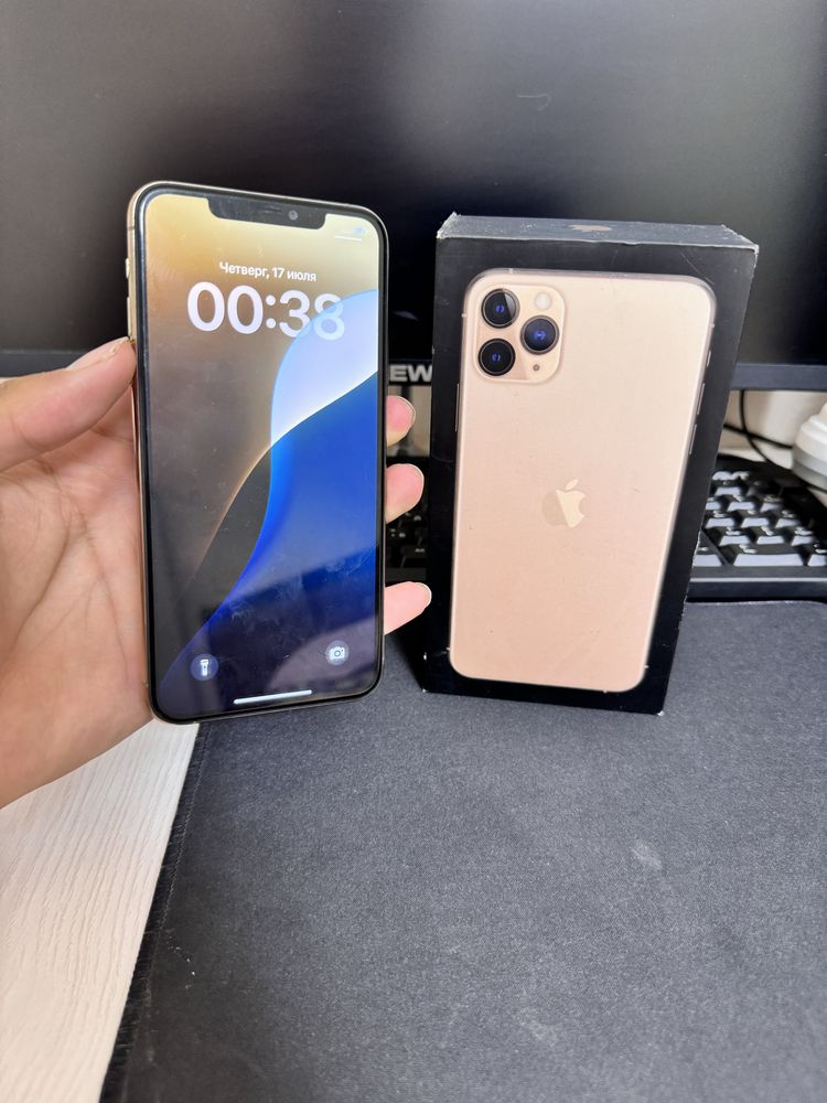 Iphone 11 pro max gold