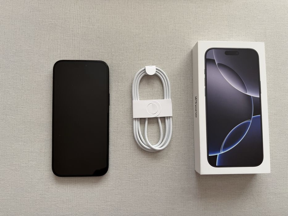 Iphone 16 Pro Max,  256 GB, black titanium