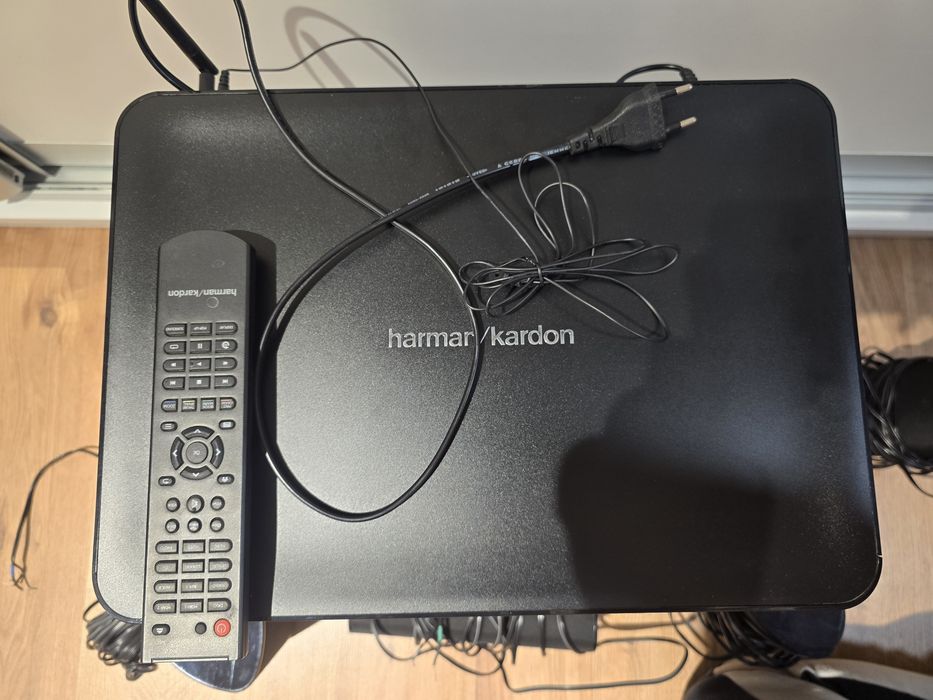 Vând sistem Home Cinema Harman Kardon BDS 535 complet 5.1
