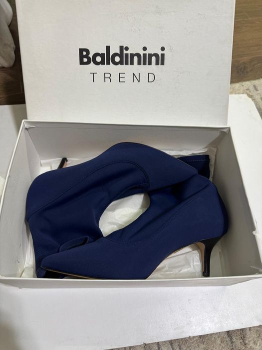 Демисезонные полусапожки