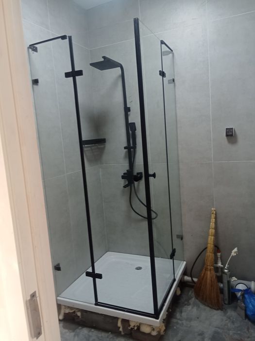 Ремонт квартир Поклейка обоев