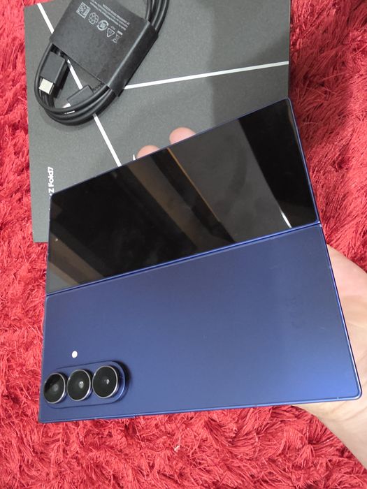 -Samsung Z Fold 7, ca Nou, 256Gb, 12Ram, Bat: 100%, 52 cicluri incarca