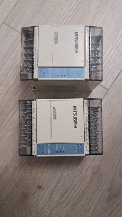 Vand diferite PLC Mitsubishi
