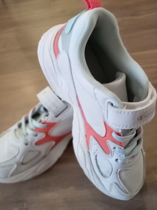 Маратонки за момиче