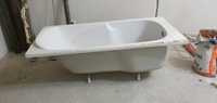 Продам акриловую  ванну в хорошем состоянии размер 70 см на  150 см.