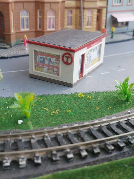 Doua cladiri pentru diorama HO