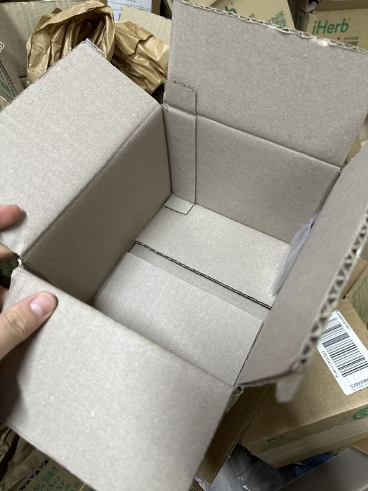 Продам коробки разных размеров