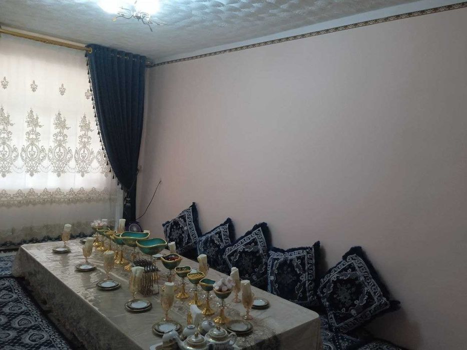 3 xonala kvartira sotiladi