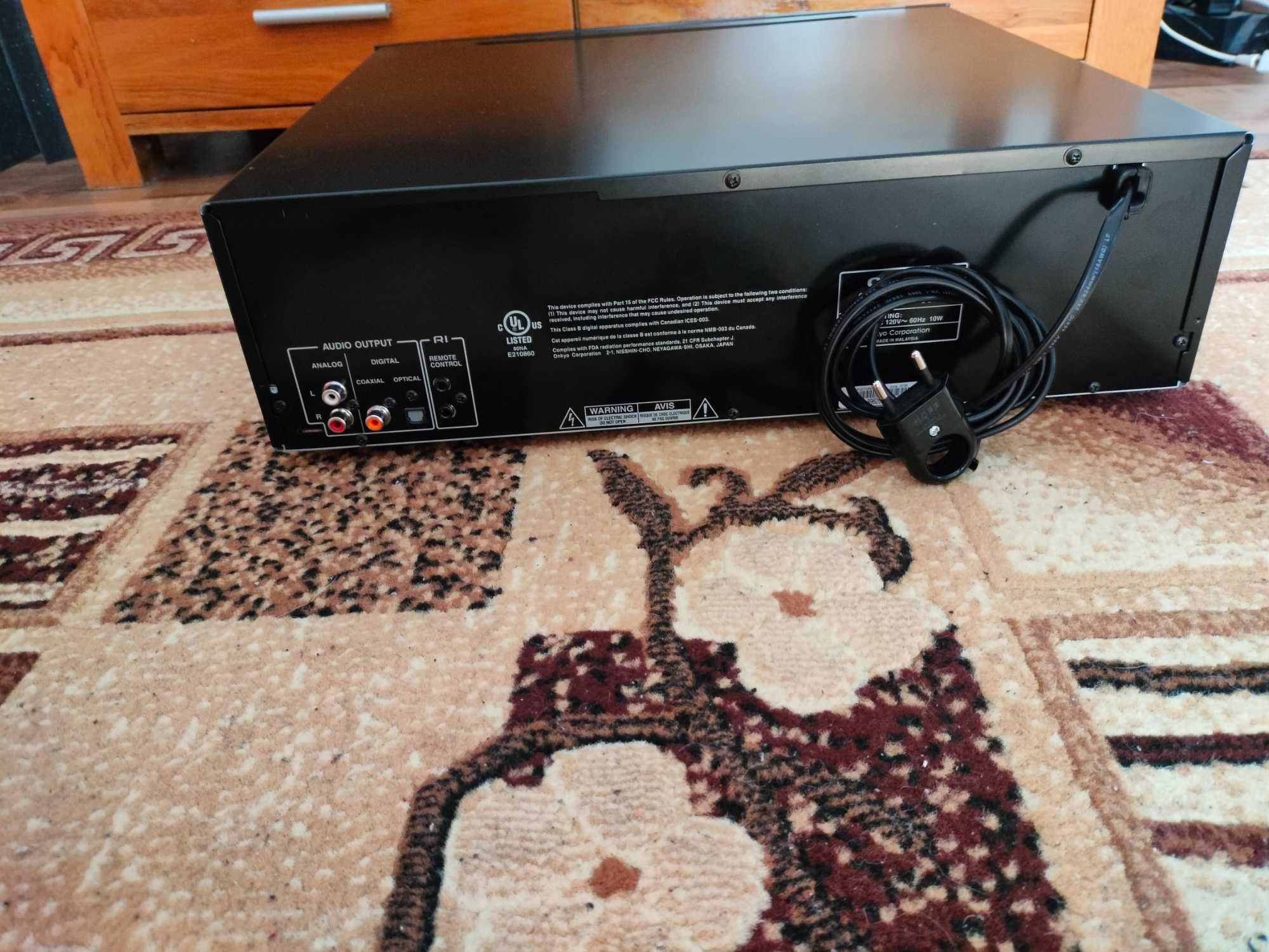 Onkyo DX-C390 cu 6 discuri