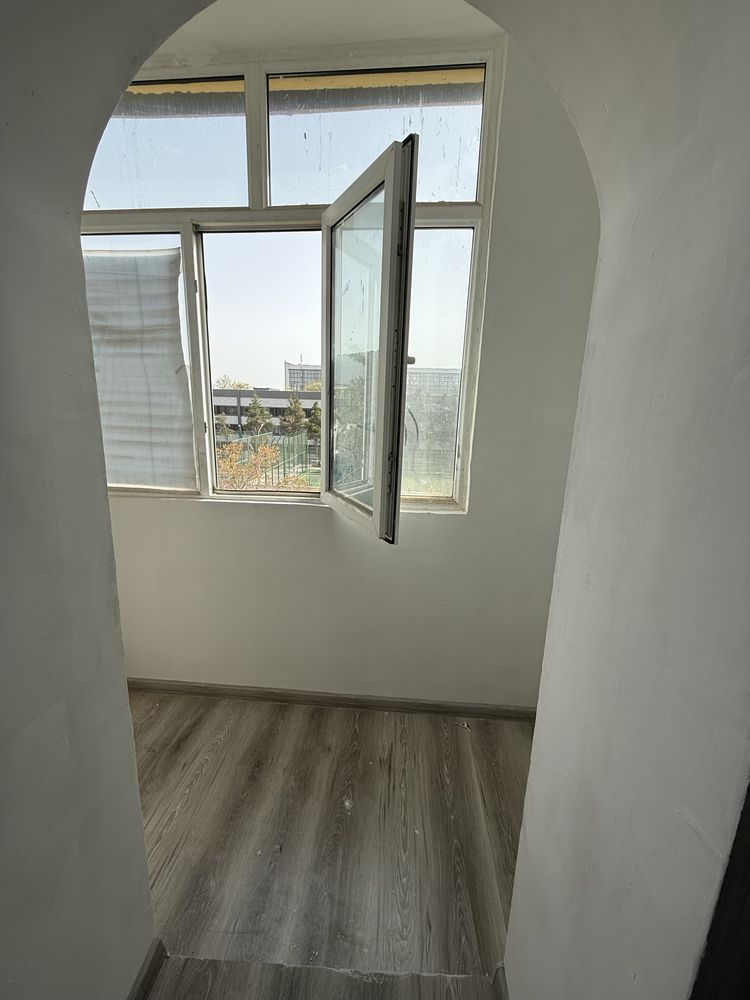 Продам квартиру 1/4/5 Авиагородок, рядом транспорный институт.