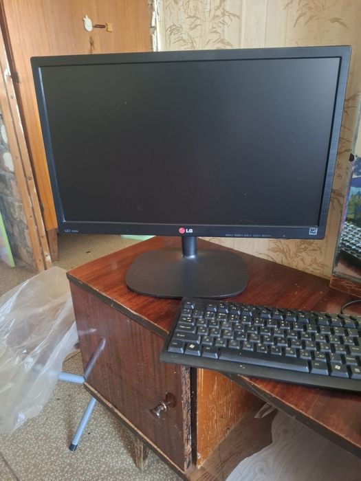 Продаётся Монитор LG