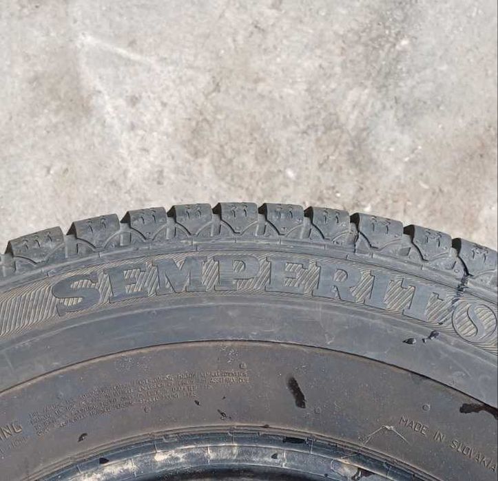 Зимни гуми за бус  16-ки  2 броя 225/75/16С  SEMPERIT