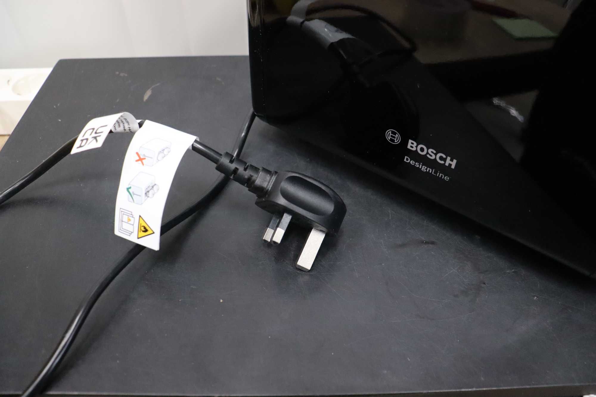 Тостер Bosch TAT3P423GB DesignLine, неръждаема стомана, 970 W, черен