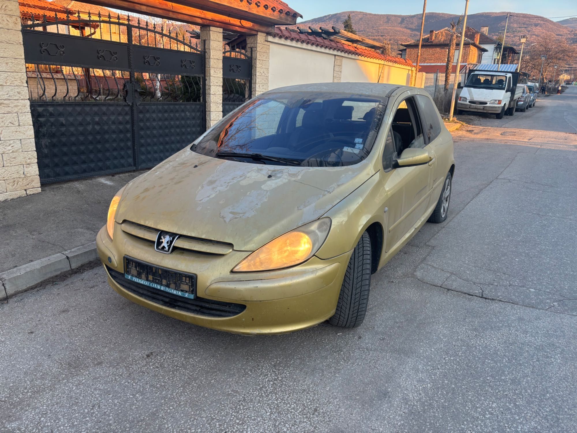 Peugeot 307 2.0i на части