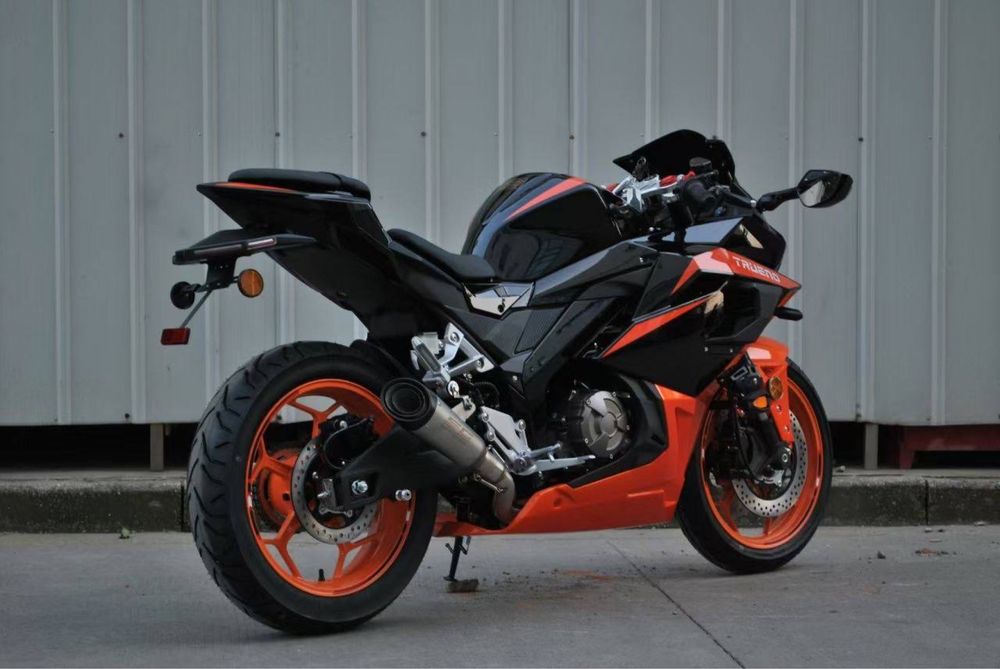 Ducati 400sr спорт байк