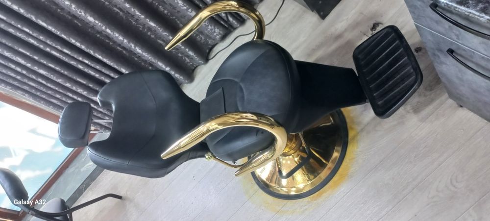 Салон кресло 250 доллар почти янги.тел килинг келишамиз.фаргонада