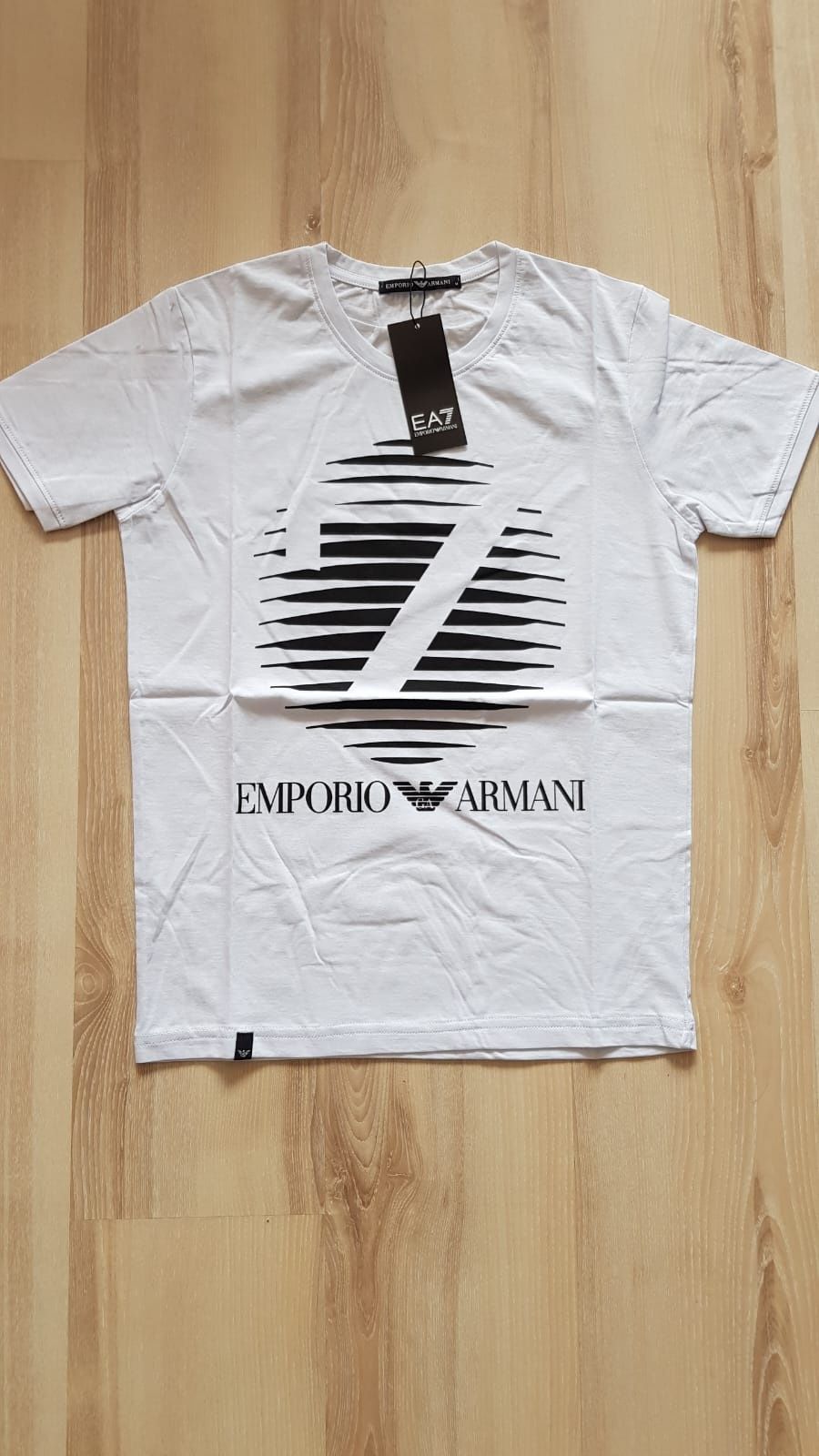 Мъжка тениска с къс ръкав Armani M , Xl
