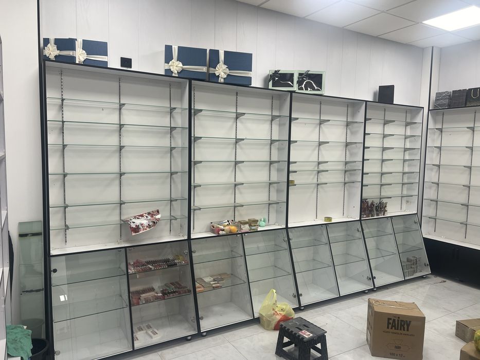 Продам ветрину магазина