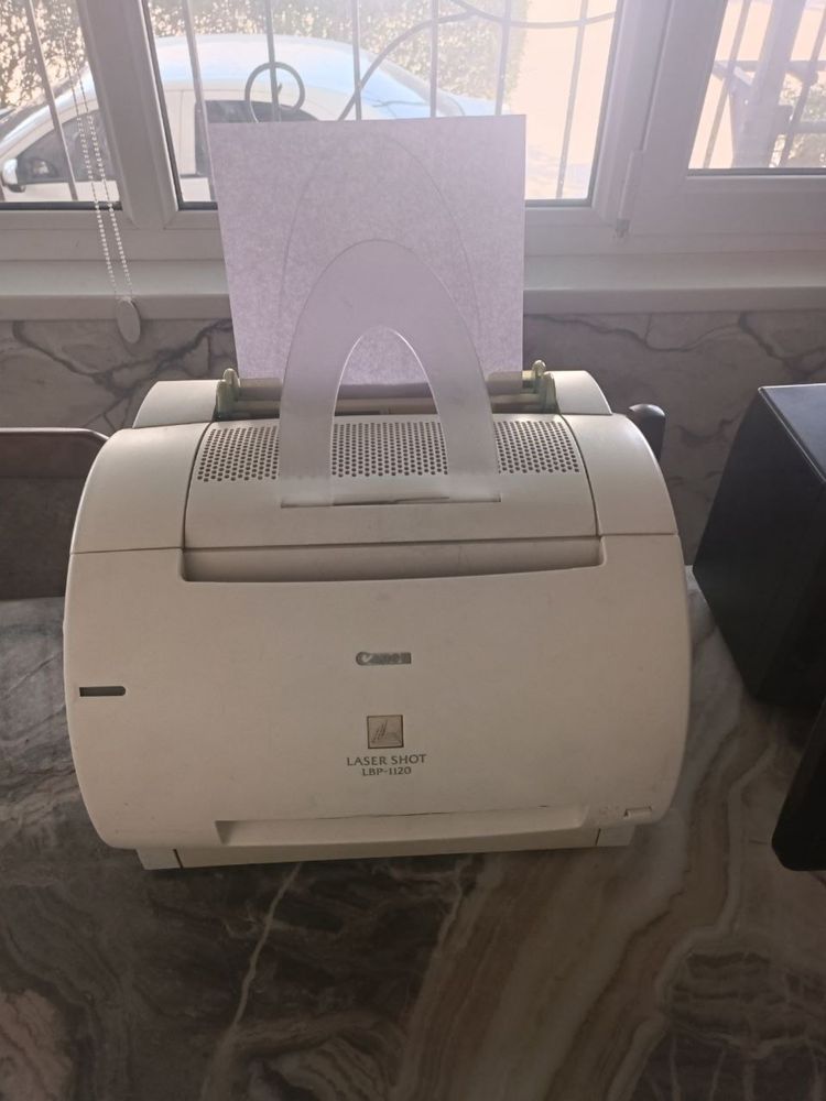 Продам лазерный принтер Canon Laser Shot LBP-1120