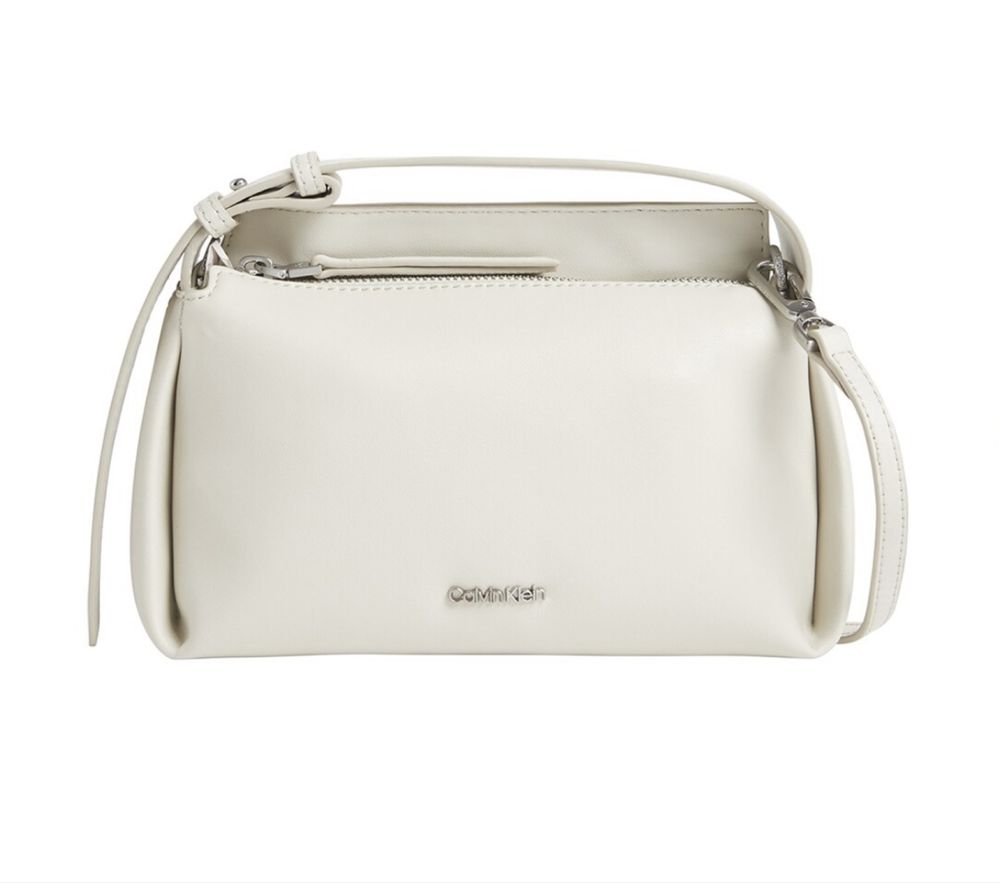 Оригинална чанта Calvin Klein