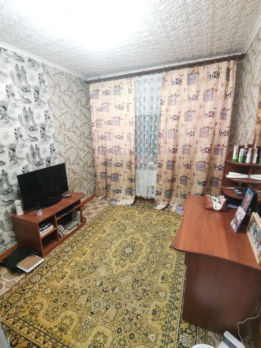 Продаётся 4-х ком кв-ра. Мкр Голубые Пруды дом 13