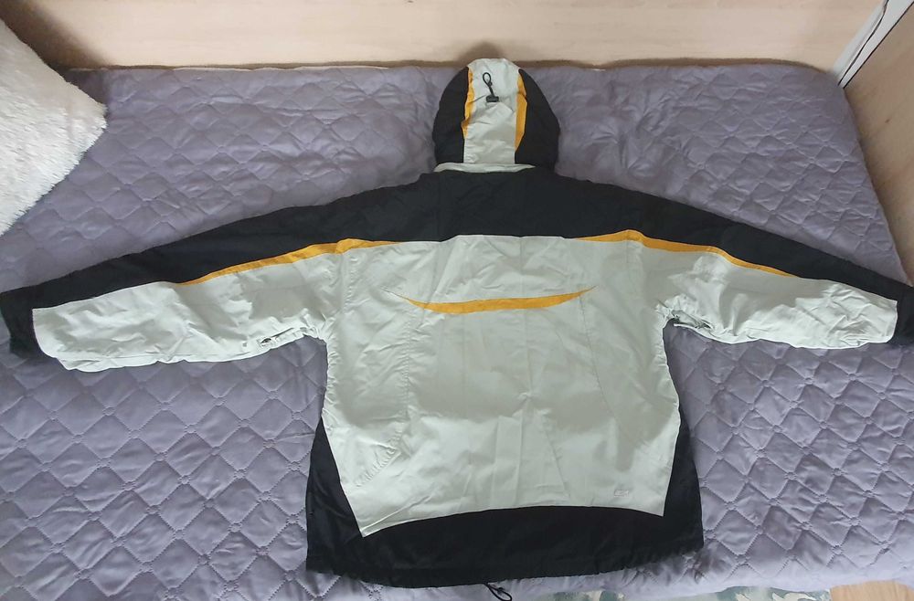 Мъжко спортно яке Л размер