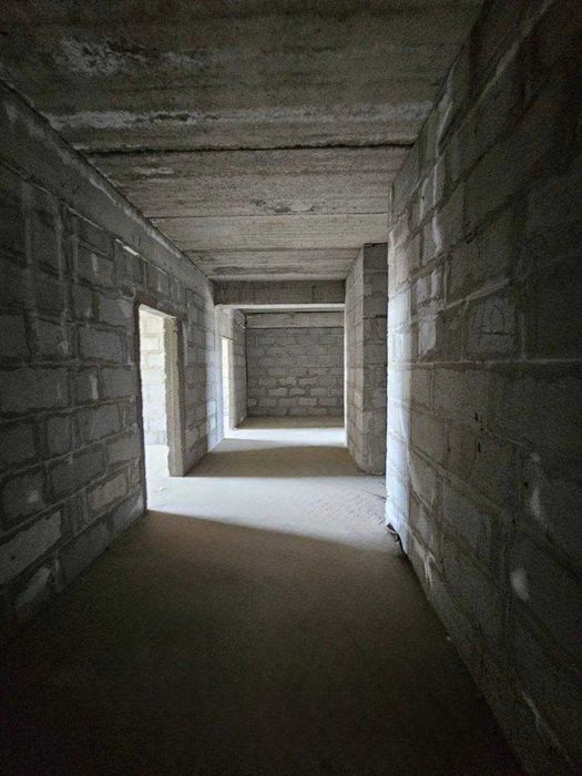 Продаётся 3х комн квартира на 5 этаже Ор-р Аэропорт Экобог