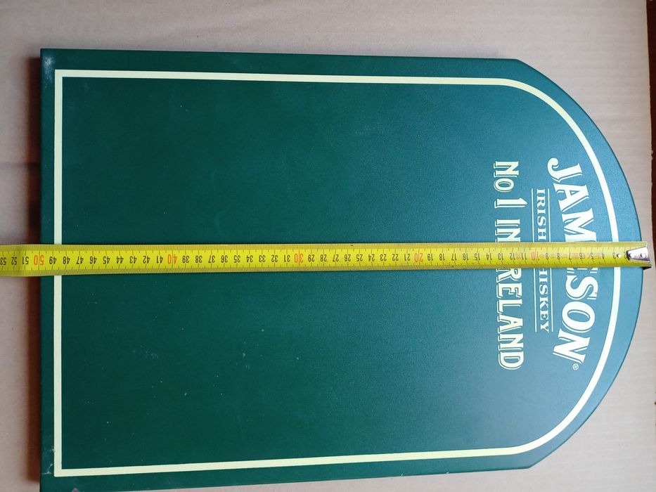 Рекламни табели за бар или мъжка бърлога