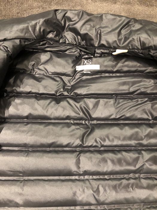 Adidas яке ново XS