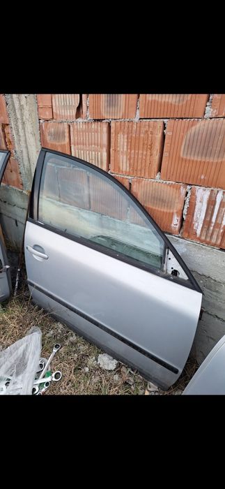 Portiera passat b5 gri dreapta față,spate an 2000