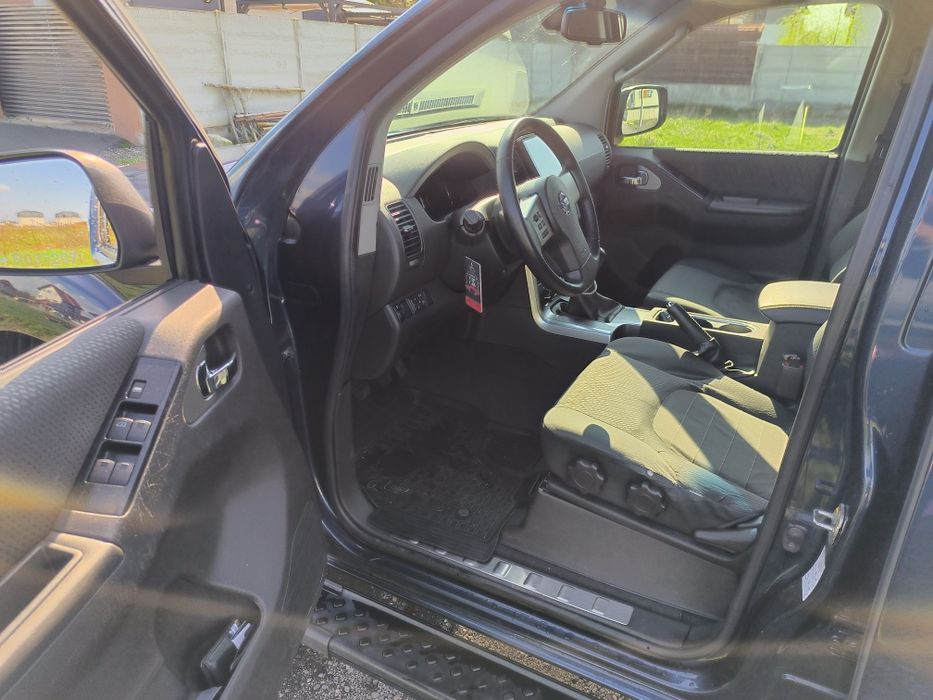 Nissan Pathfinder 7 locuri 2.5 190 CP