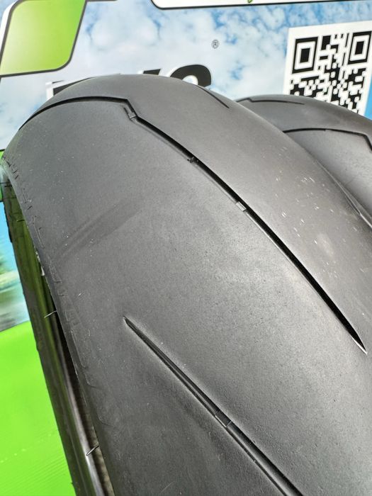 Set Anvelope Moto 120 70 17 si 200 55 17 Pirelli 2023 Semislick set124