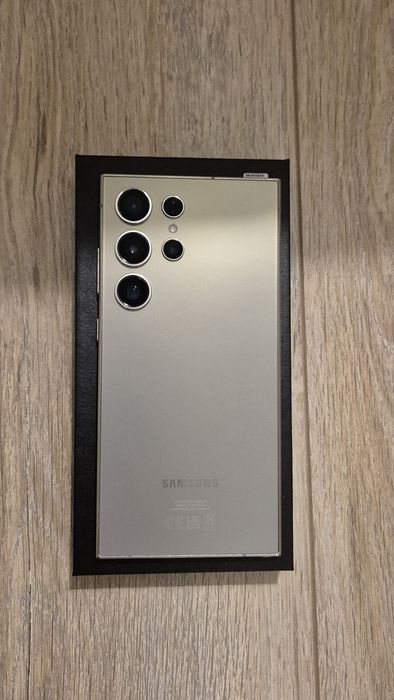 Samsung Galaxy S24 Ultra Titanium Grey ( garanție )– 256 GB