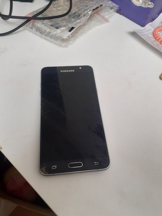 Samsung j7 2016 требует замены акб