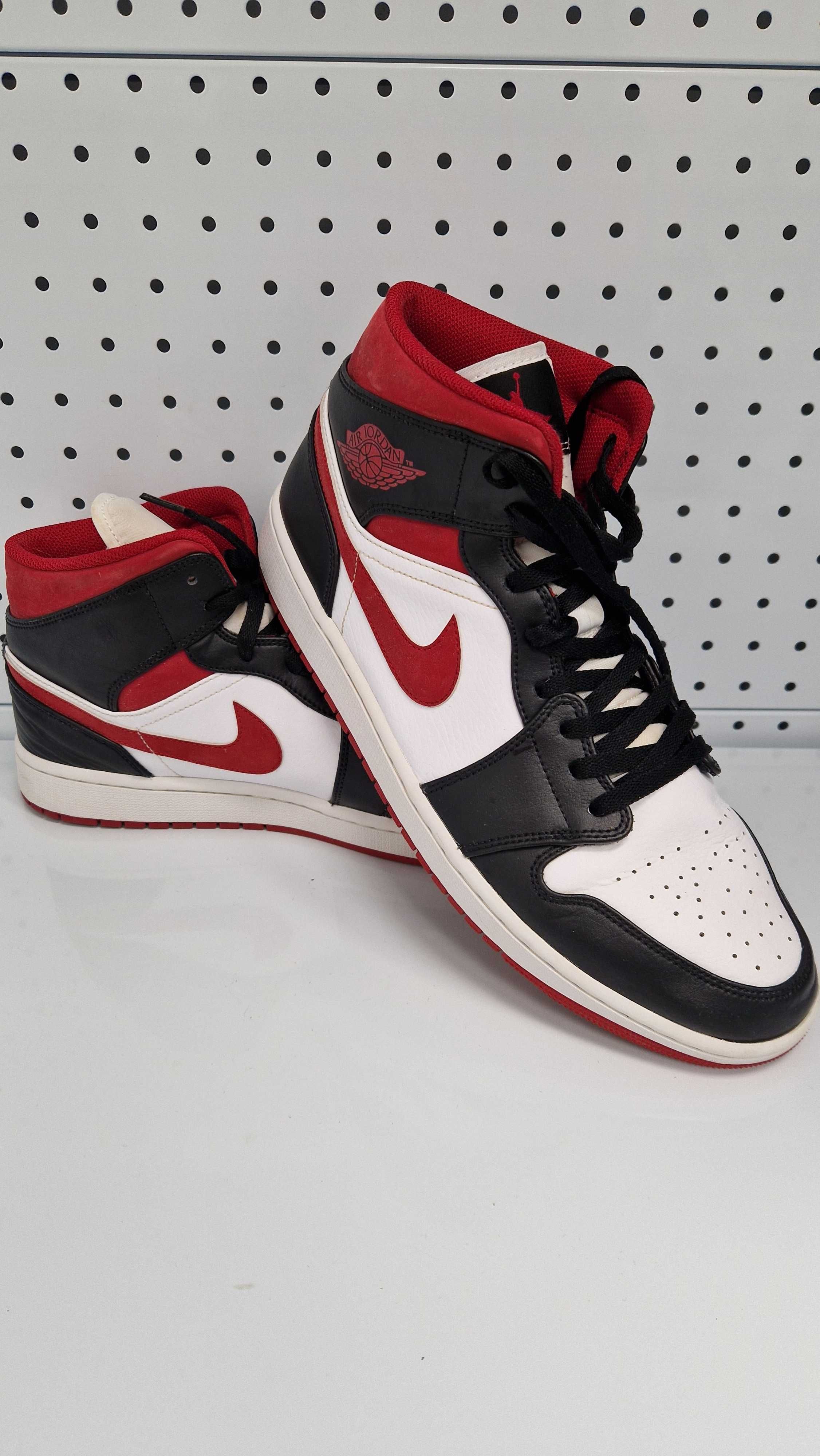 Оригинални мъжки маратонки- Jordan 1 Mid