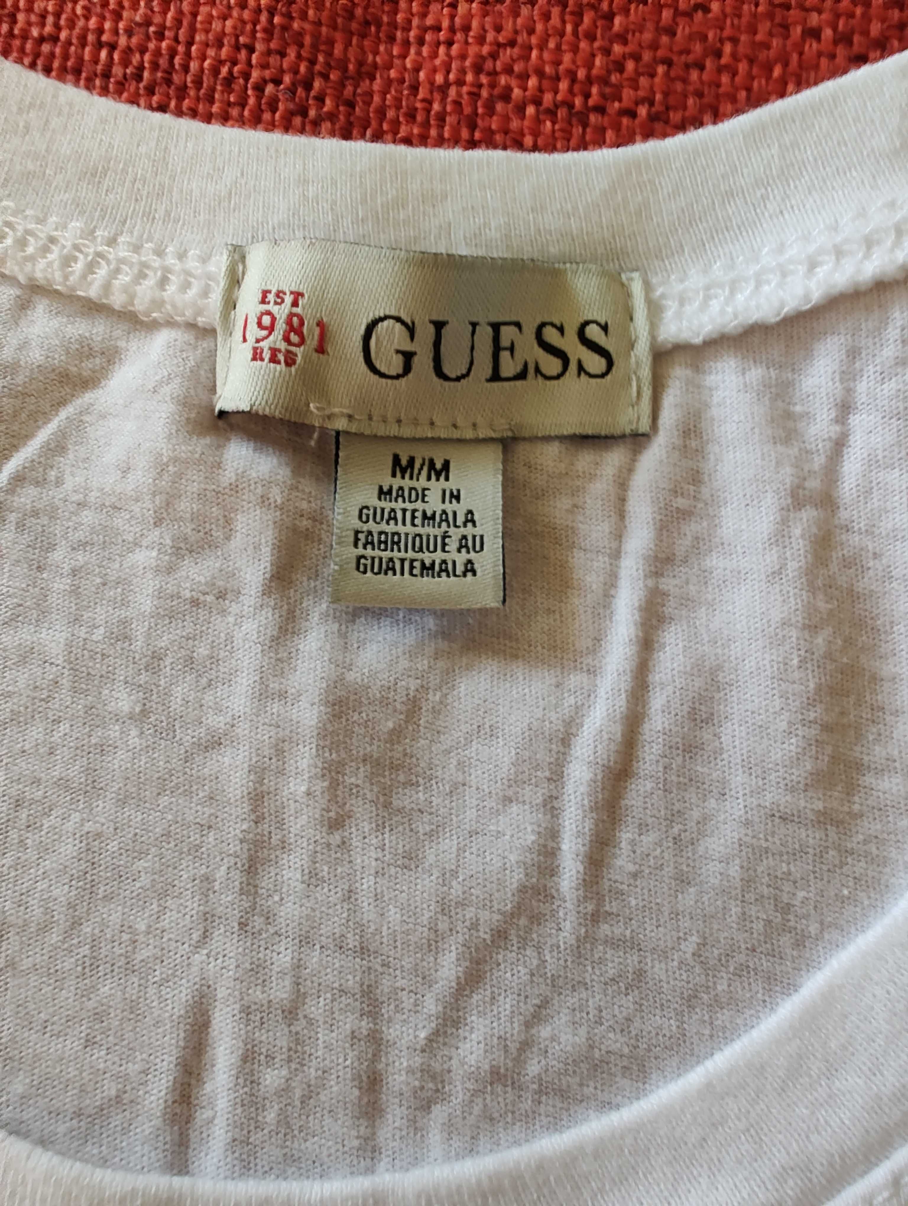 Бяла тениска на GUESS