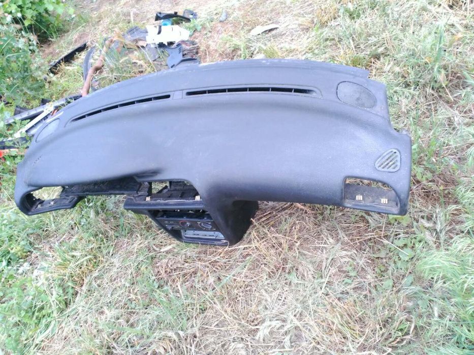 Пежо 406 бензин на части салон колани климатична система и други