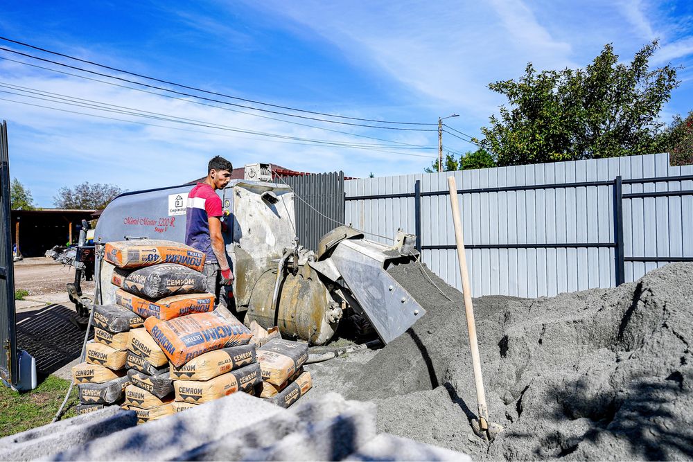 Turnare sape și aplicare a tencuielii mecanizate!