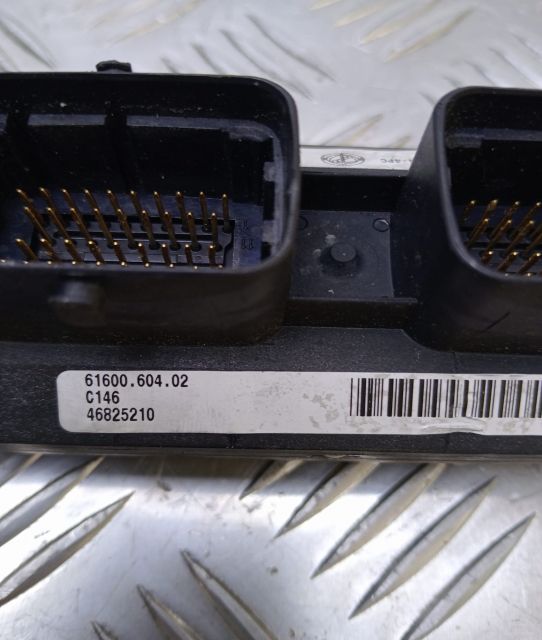 Calculator Motor ECU 1.2 (1999-2012) 46825210 Fiat Punto a 2-a genera