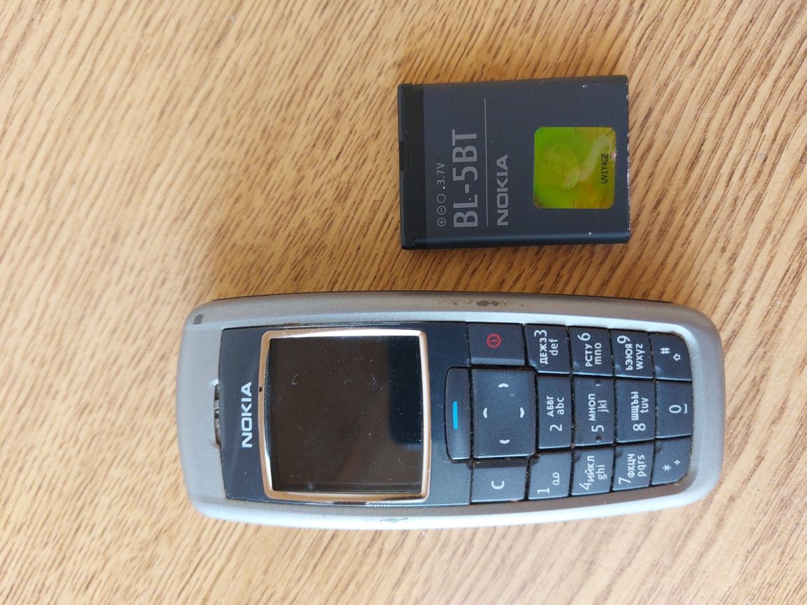Мобилни телефони Nokia, Motorola